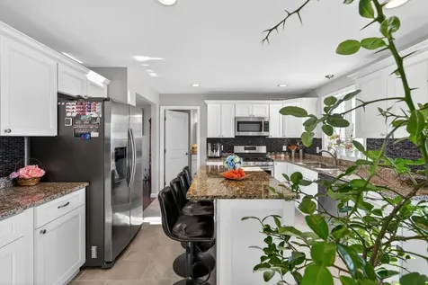 73 King Street Nashua NH 03060