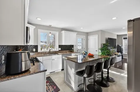 73 King Street Nashua NH 03060