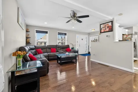 73 King Street Nashua NH 03060