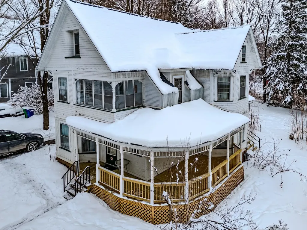 92 Congress Street St. Albans City VT 05478