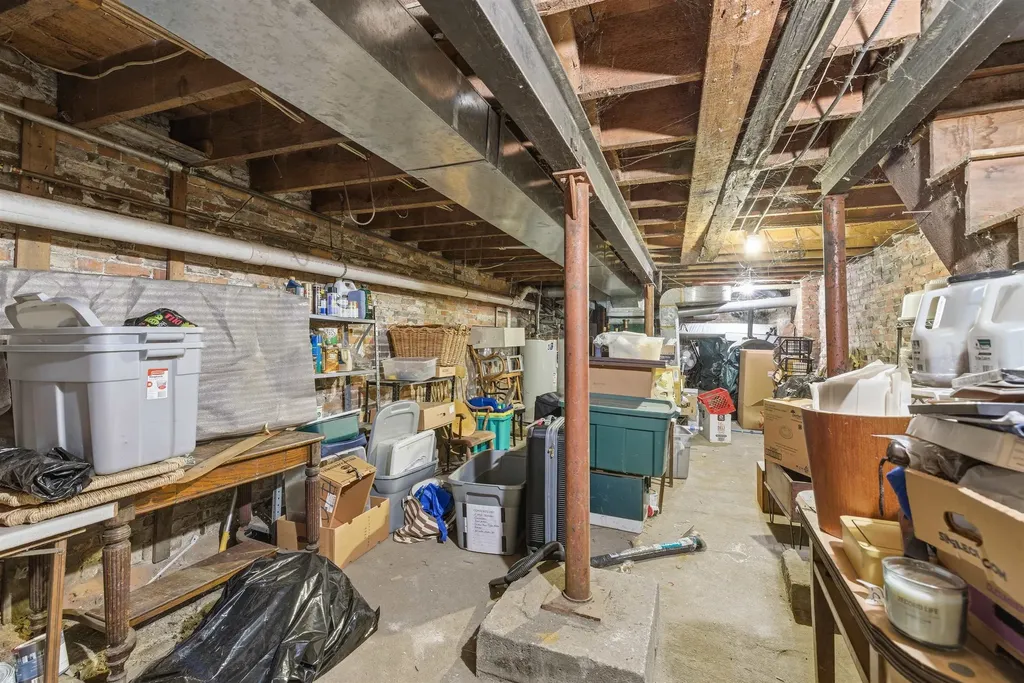 275 Main Street South Berwick ME 03908