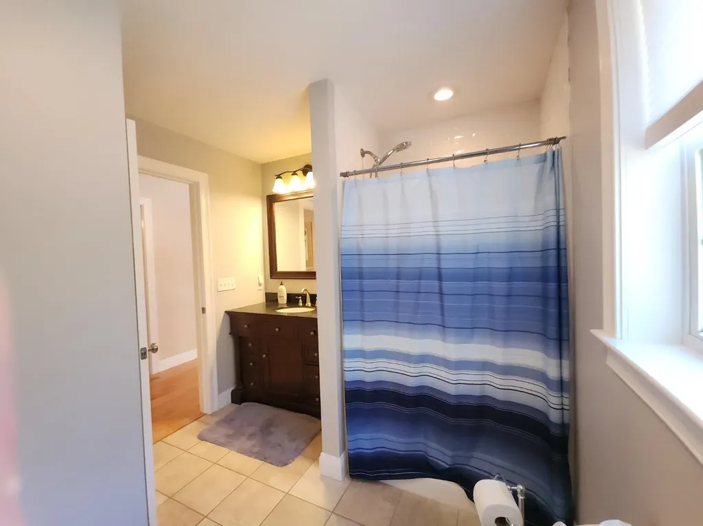 21 Sedlari Way Alton NH 03810