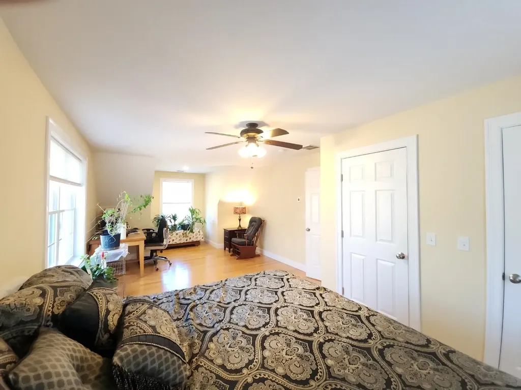 21 Sedlari Way Alton NH 03810