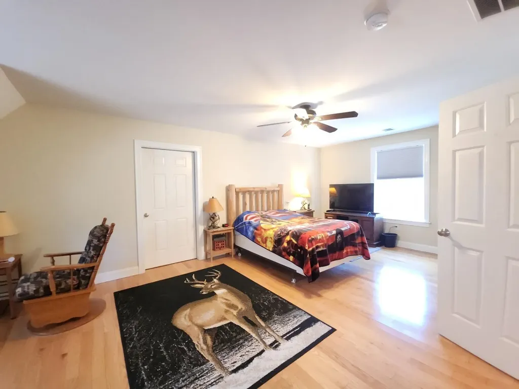 21 Sedlari Way Alton NH 03810