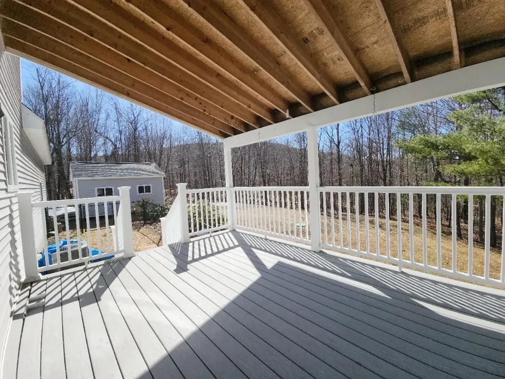 21 Sedlari Way Alton NH 03810