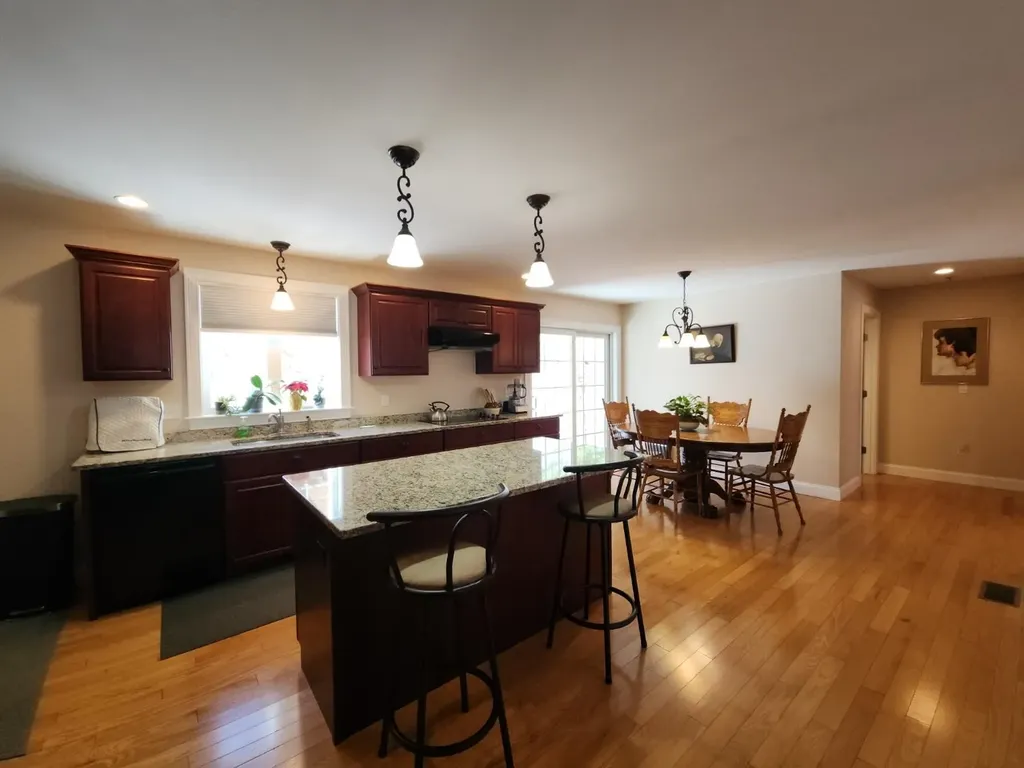 21 Sedlari Way Alton NH 03810