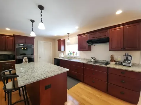 21 Sedlari Way Alton NH 03810