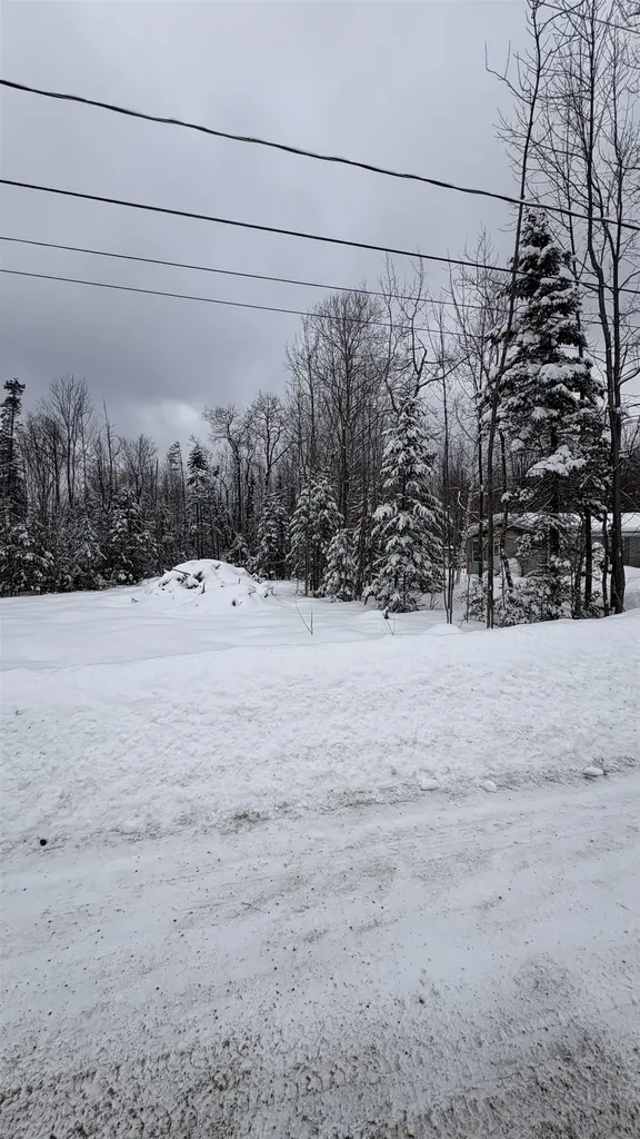 7 James Street Bethlehem NH 03574