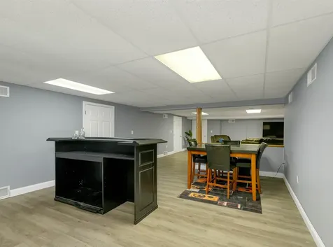 18 Robin Drive Hudson NH 03051