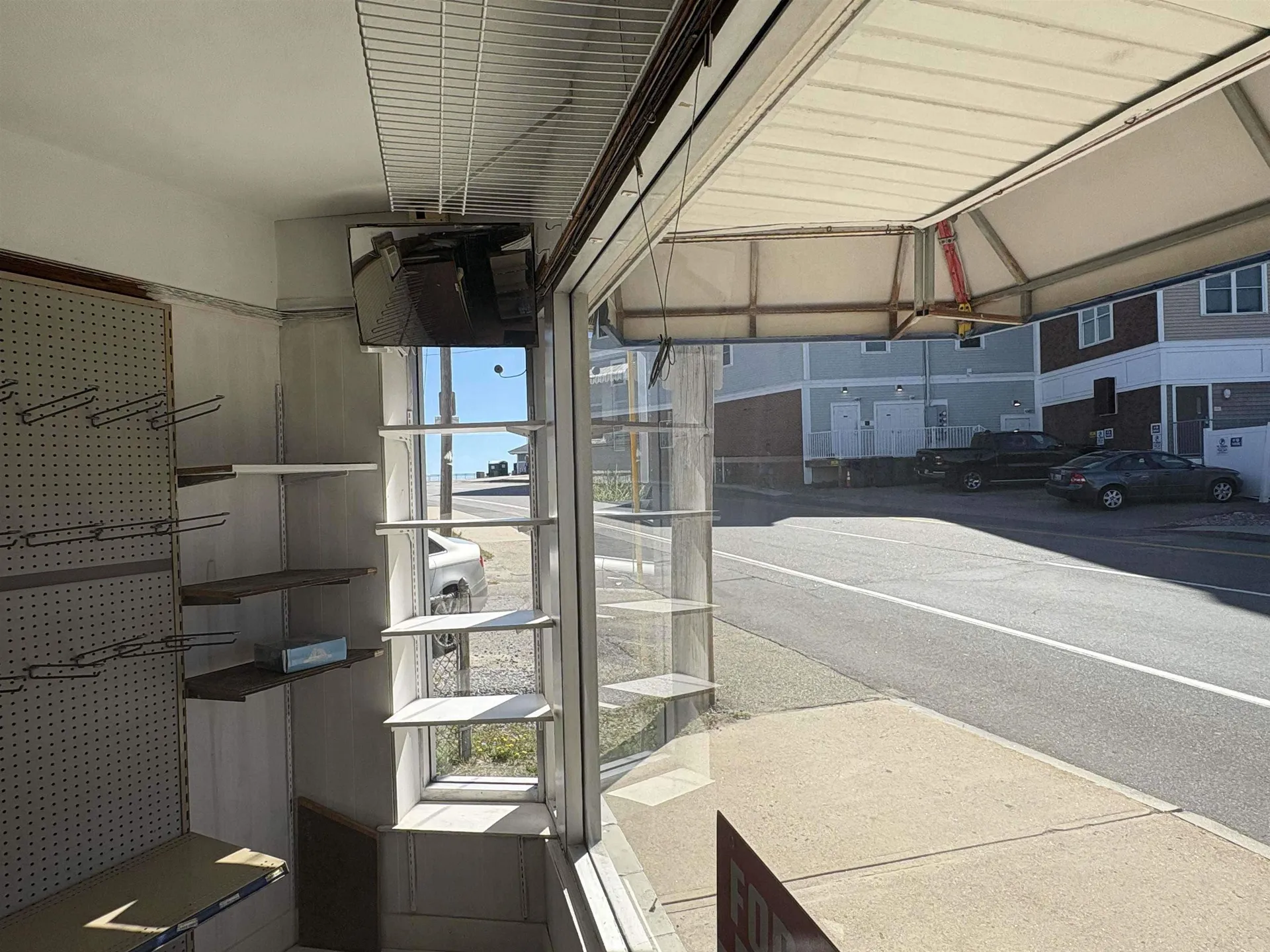 6 Ashworth Avenue Hampton NH 03842