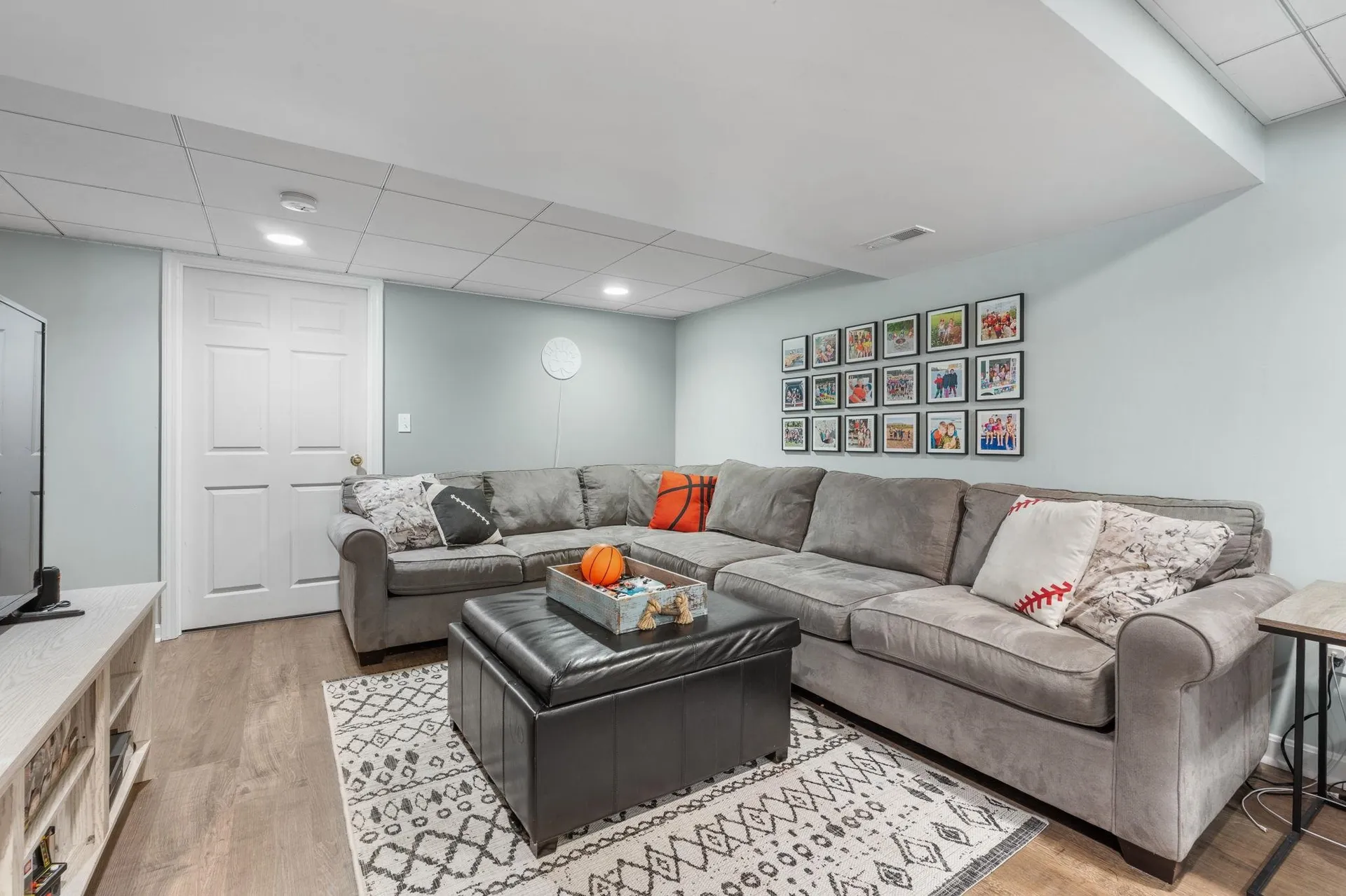 8 Snowdrop Lane Litchfield NH 03052