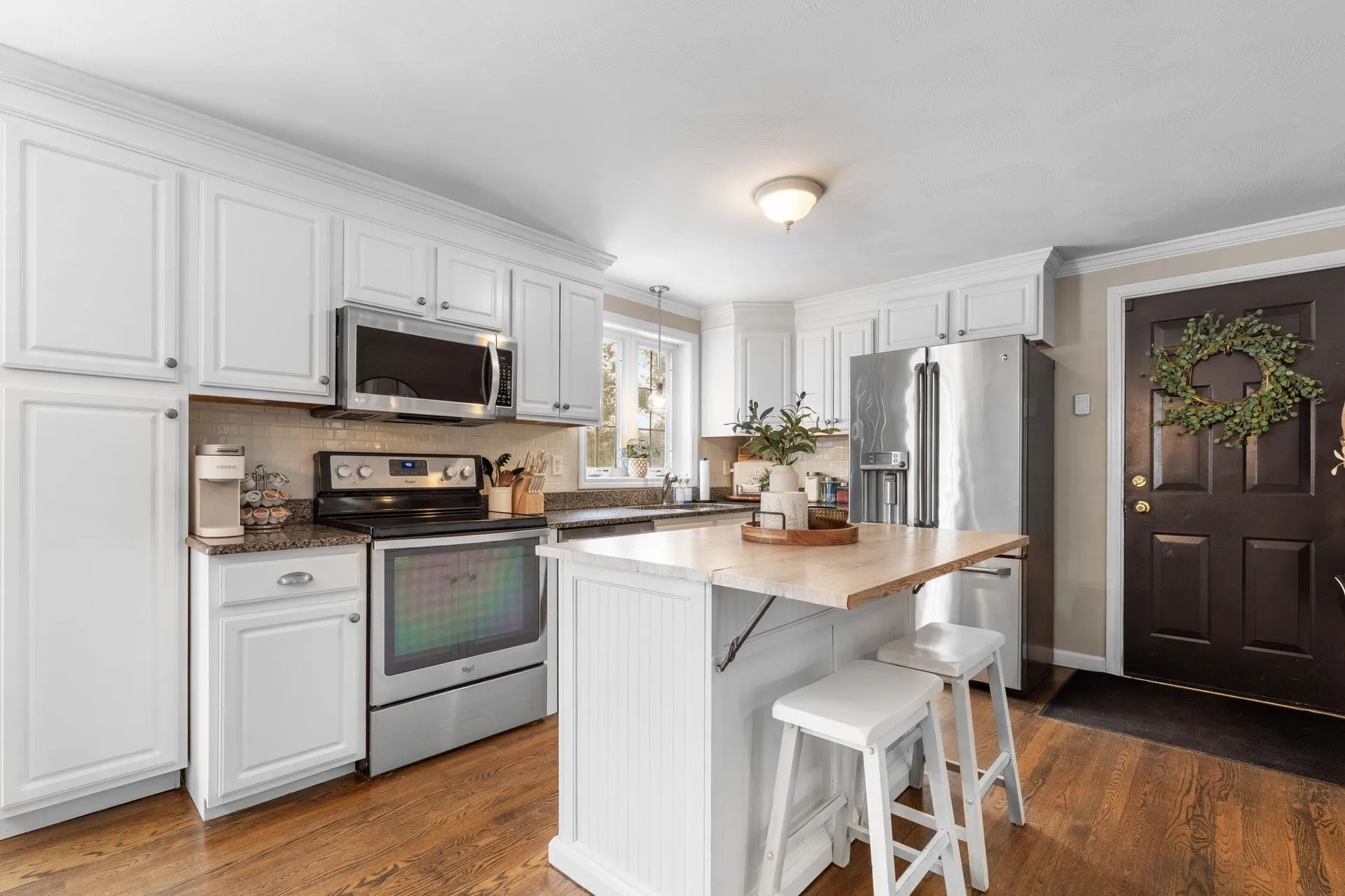 8 Snowdrop Lane Litchfield NH 03052