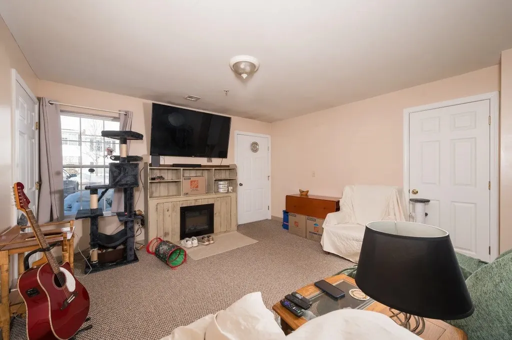 15 Tampa Drive Rochester NH 03867