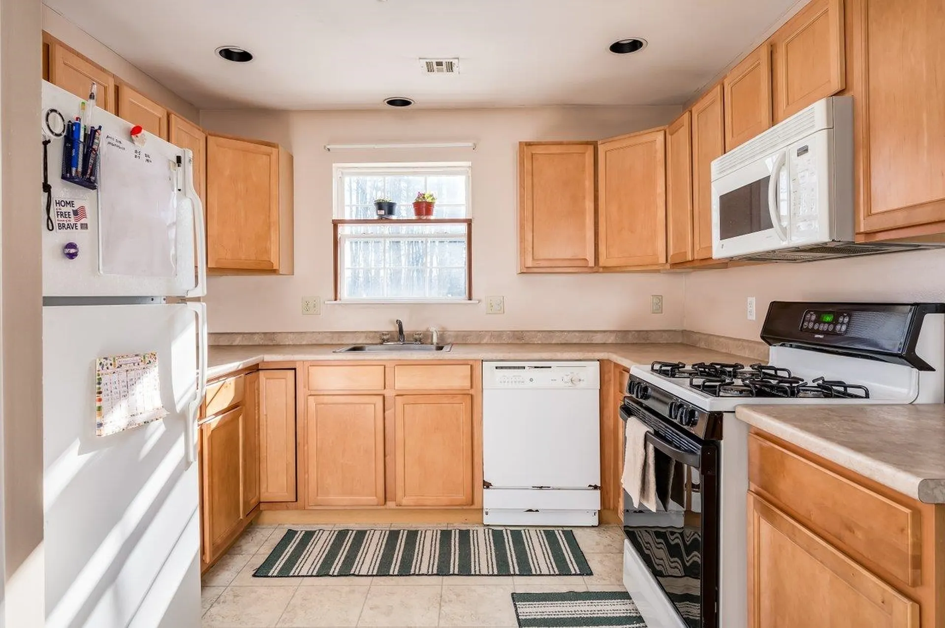 15 Tampa Drive Rochester NH 03867