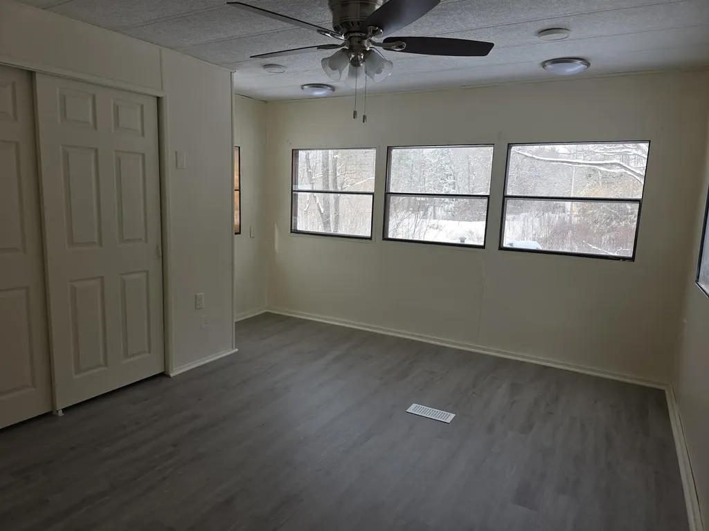 9 Wyman Road Deering NH 03244