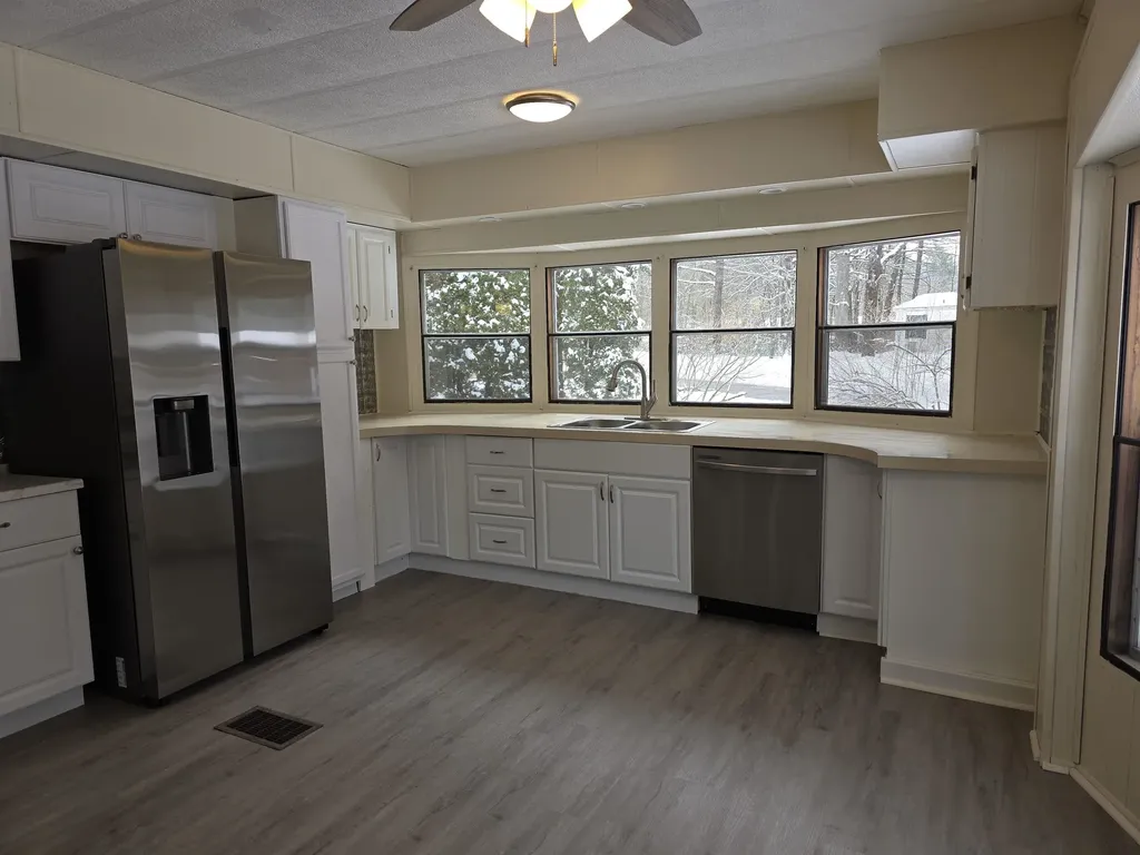 9 Wyman Road Deering NH 03244