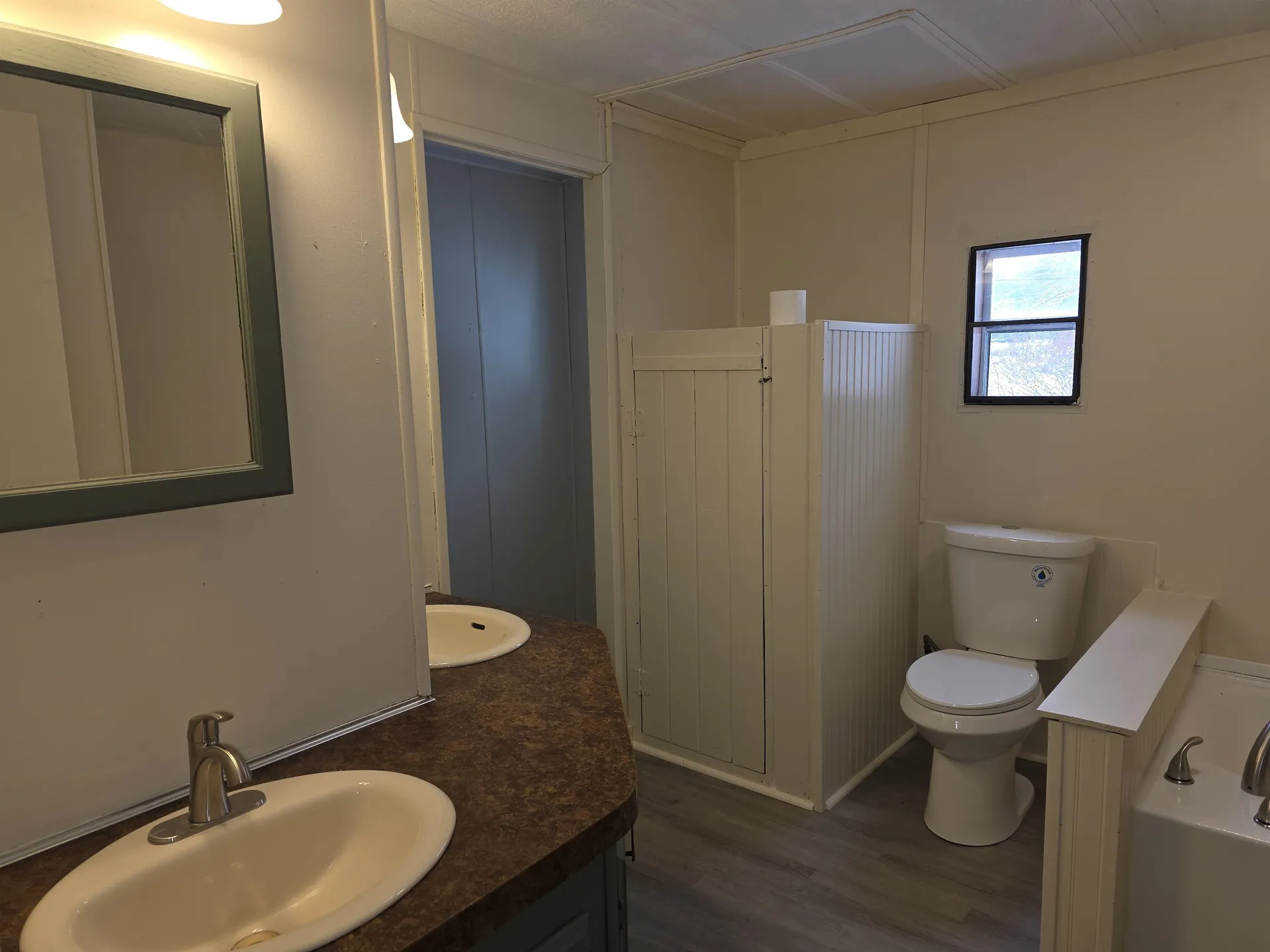 9 Wyman Road Deering NH 03244