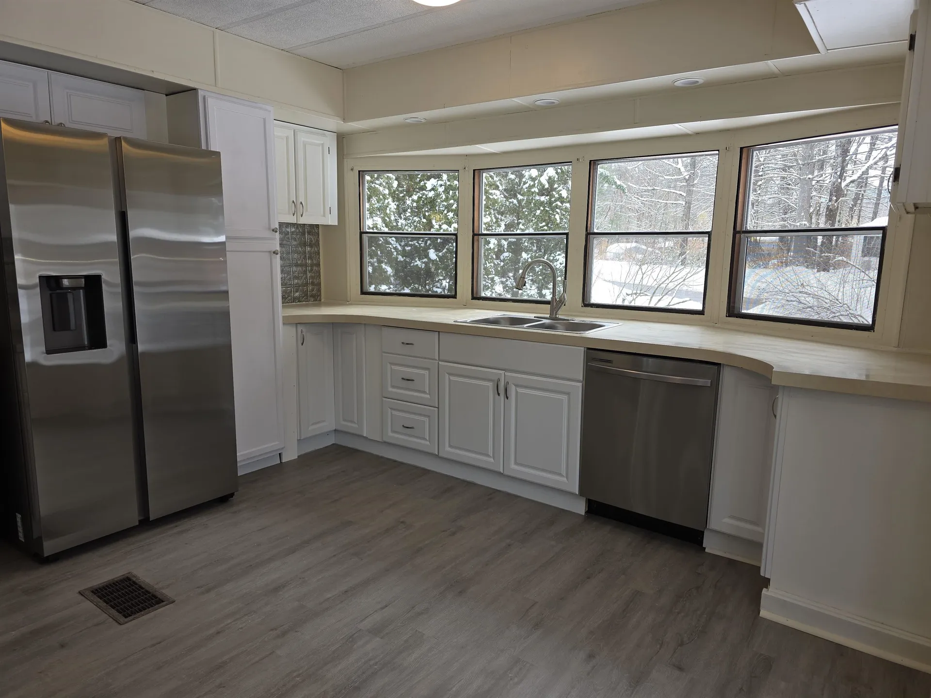 9 Wyman Road Deering NH 03244