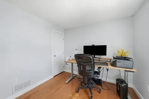 47 Hillsboro Street Manchester NH 03104