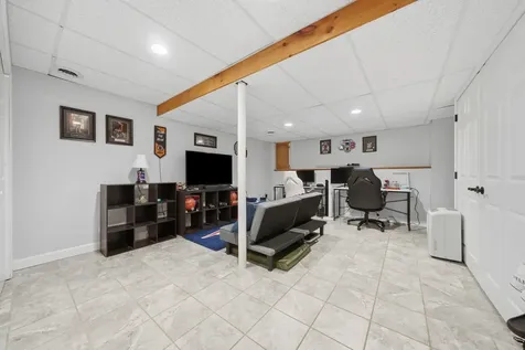 47 Hillsboro Street Manchester NH 03104