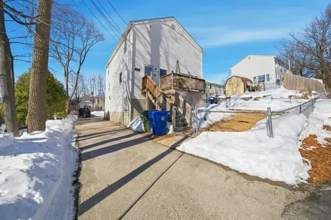 47 Hillsboro Street Manchester NH 03104