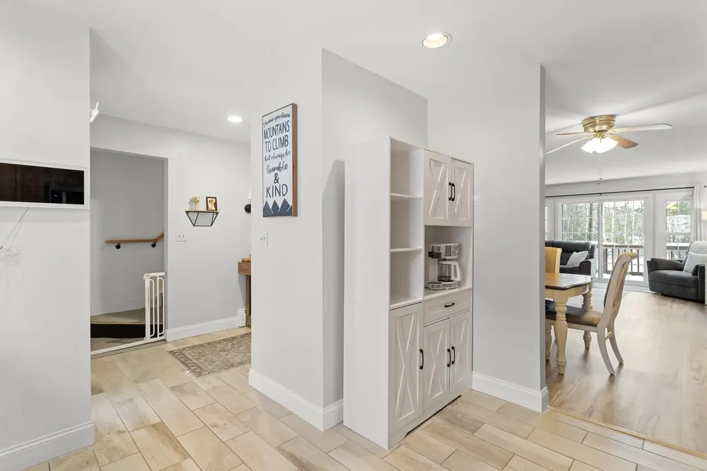 1465 Hooksett Road Hooksett NH 03106