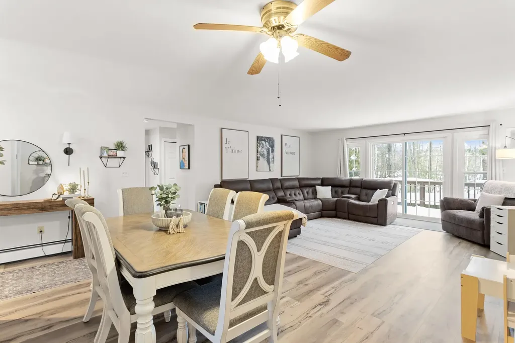 1465 Hooksett Road Hooksett NH 03106