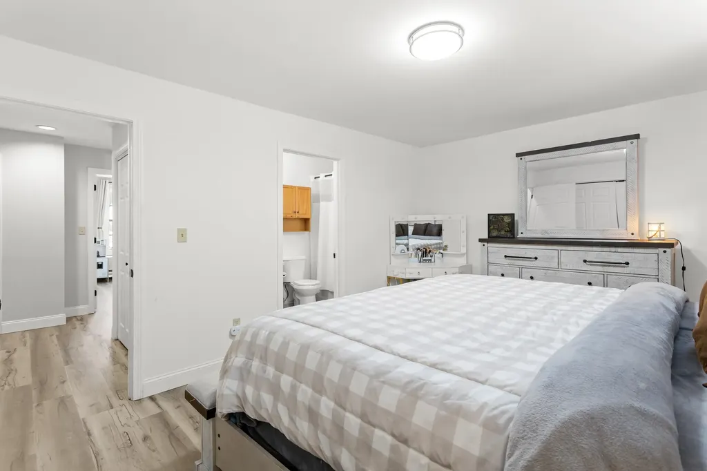 1465 Hooksett Road Hooksett NH 03106