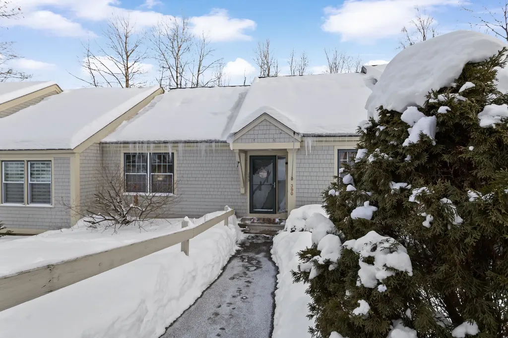 1465 Hooksett Road Hooksett NH 03106
