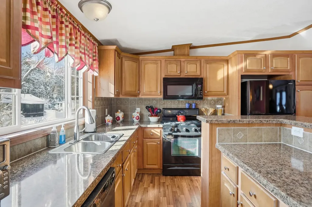 30 Winter Street Salem NH 03079