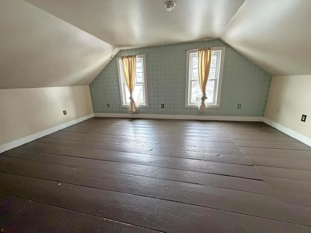 128 High Street Brattleboro VT 05301