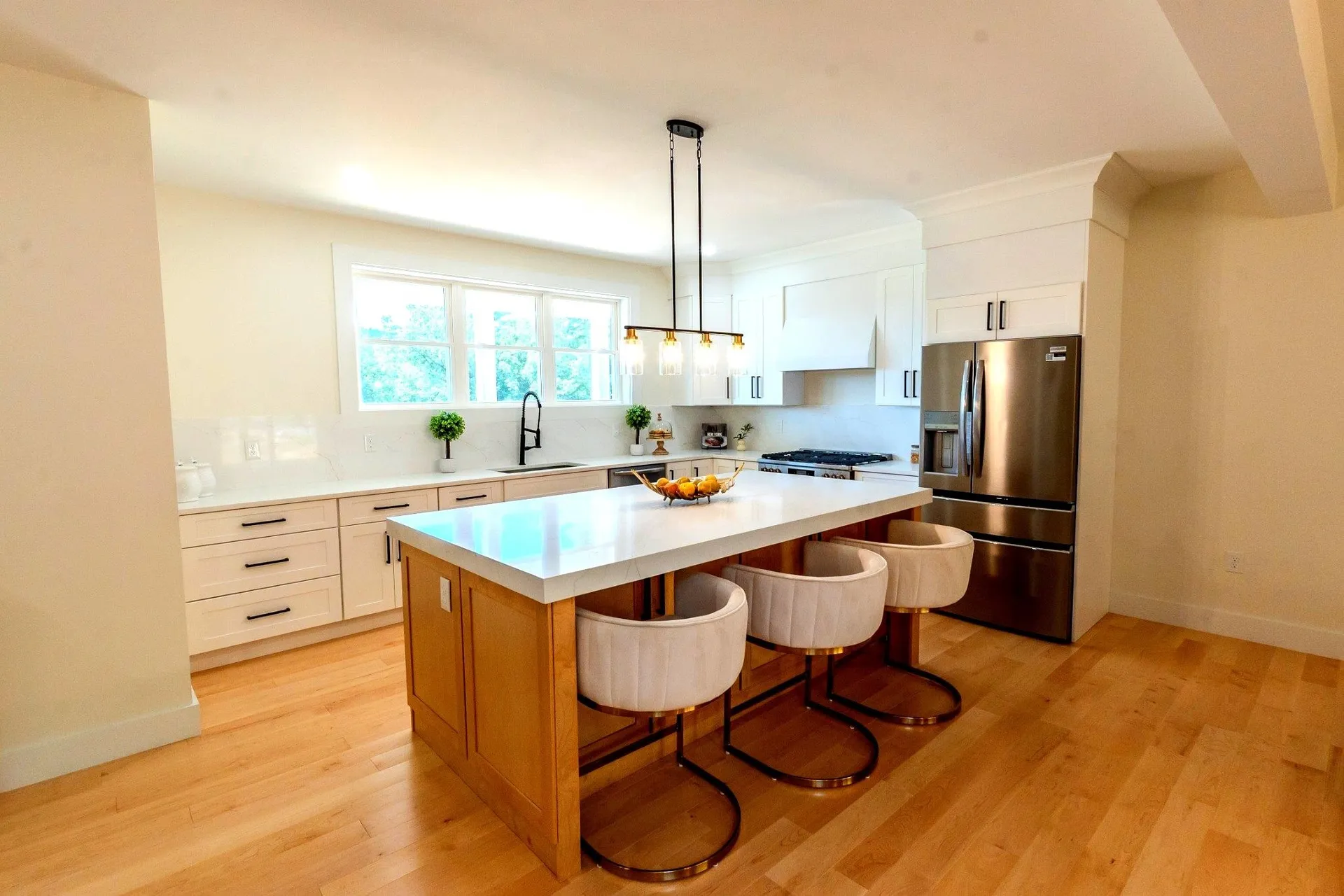 55 Indian Rock Road Bedford NH 03110-4219