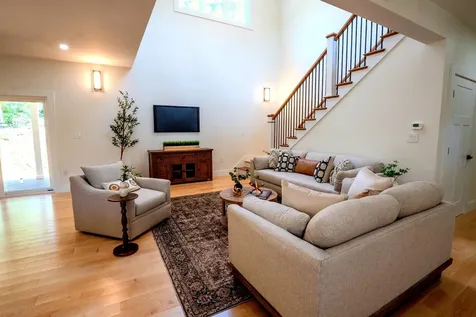 55 Indian Rock Road Bedford NH 03110-4219