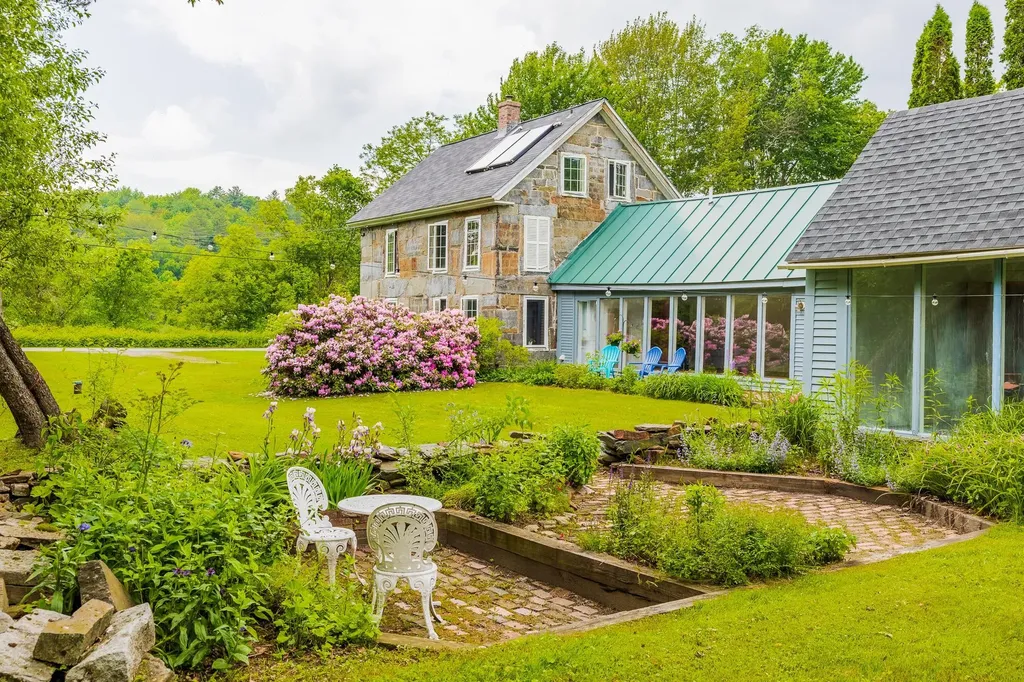 526 River Road Lyme NH 03768