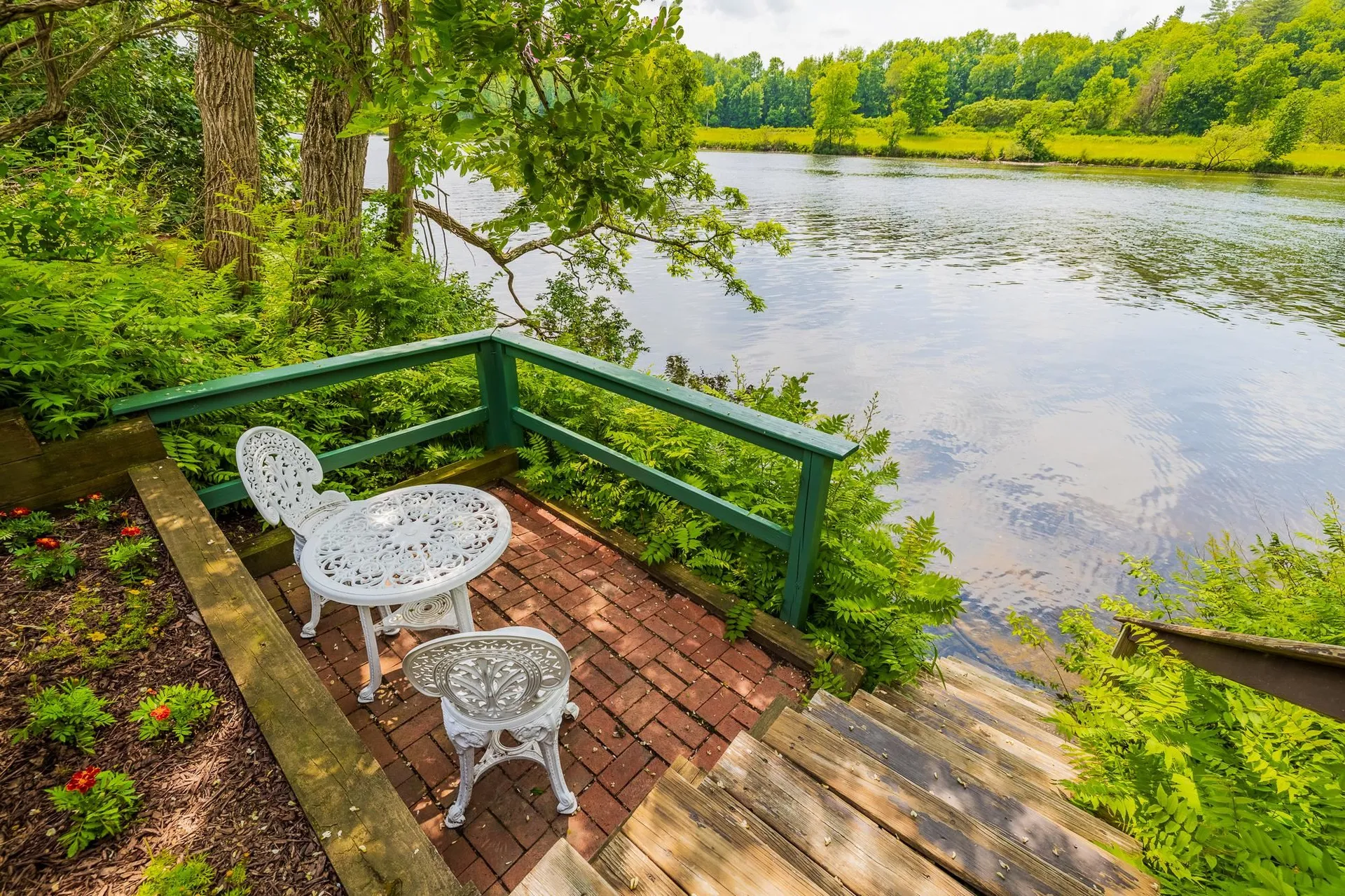 Lyme NH, 526 River Road