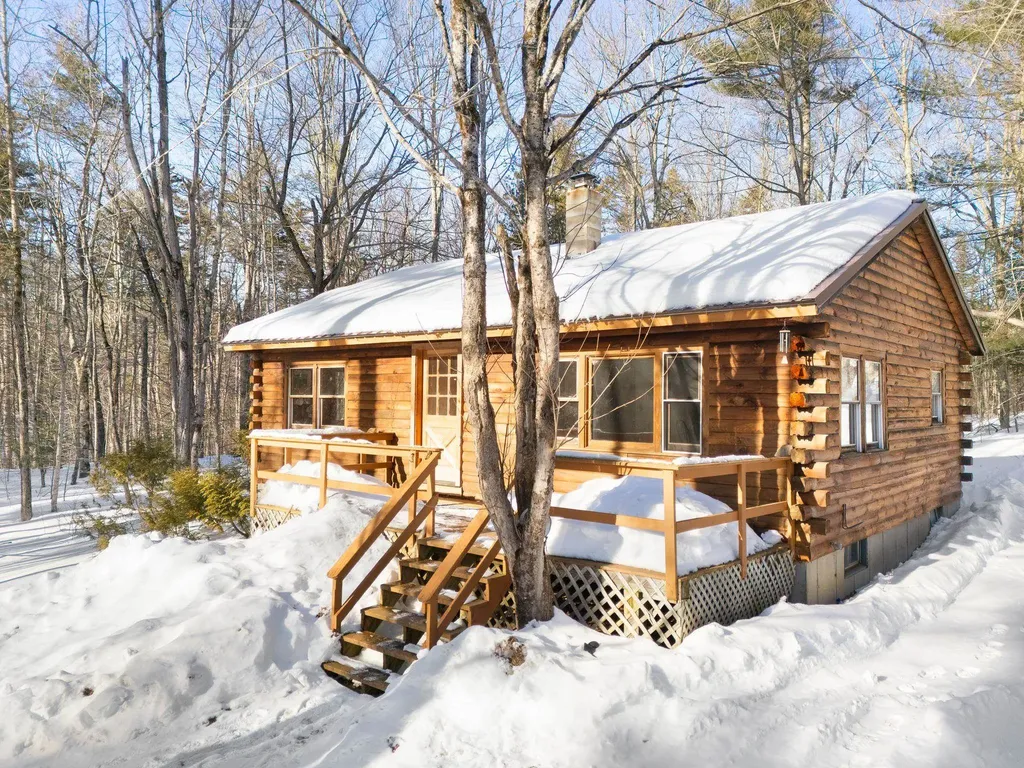 2378 Deer Park Road Halifax VT 05358