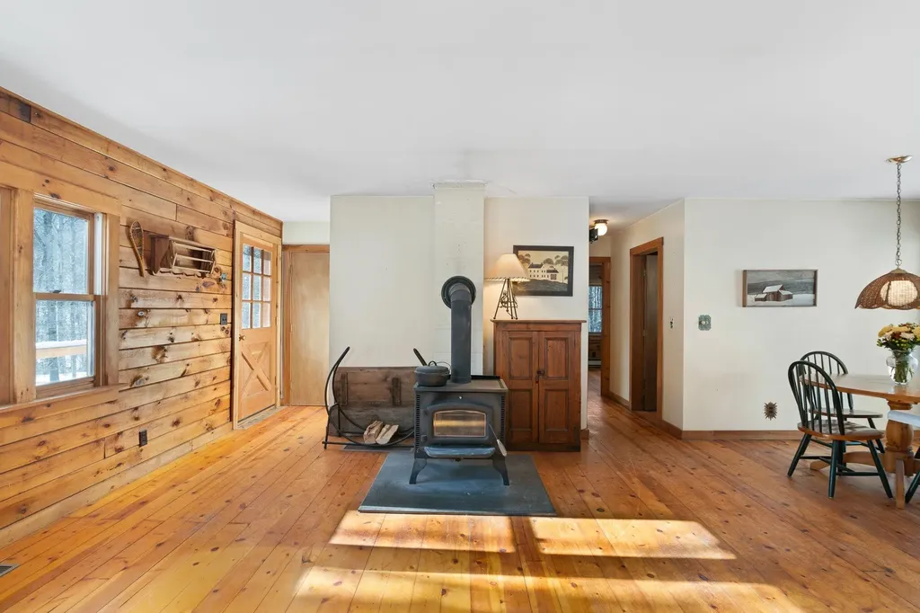 2378 Deer Park Road Halifax VT 05358