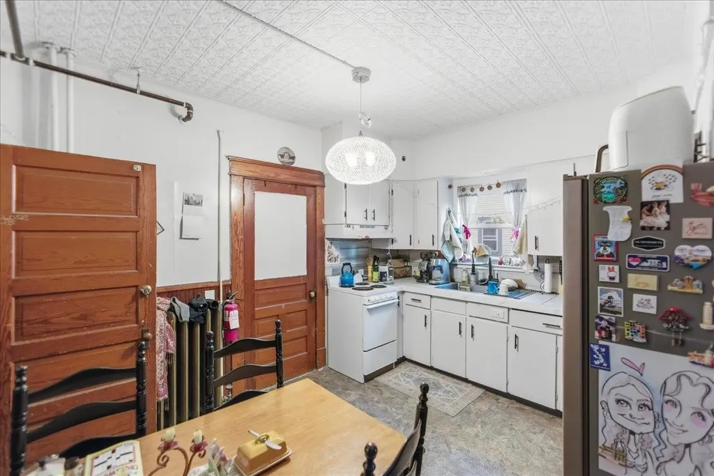 52 Isham Street Burlington VT 05401