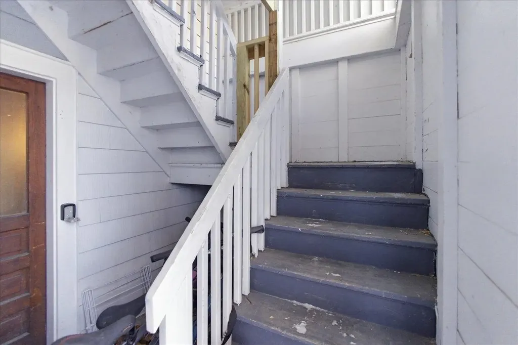 52 Isham Street Burlington VT 05401