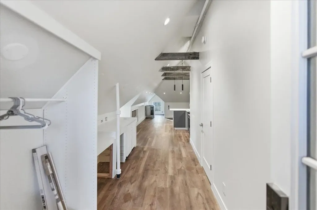 52 Isham Street Burlington VT 05401