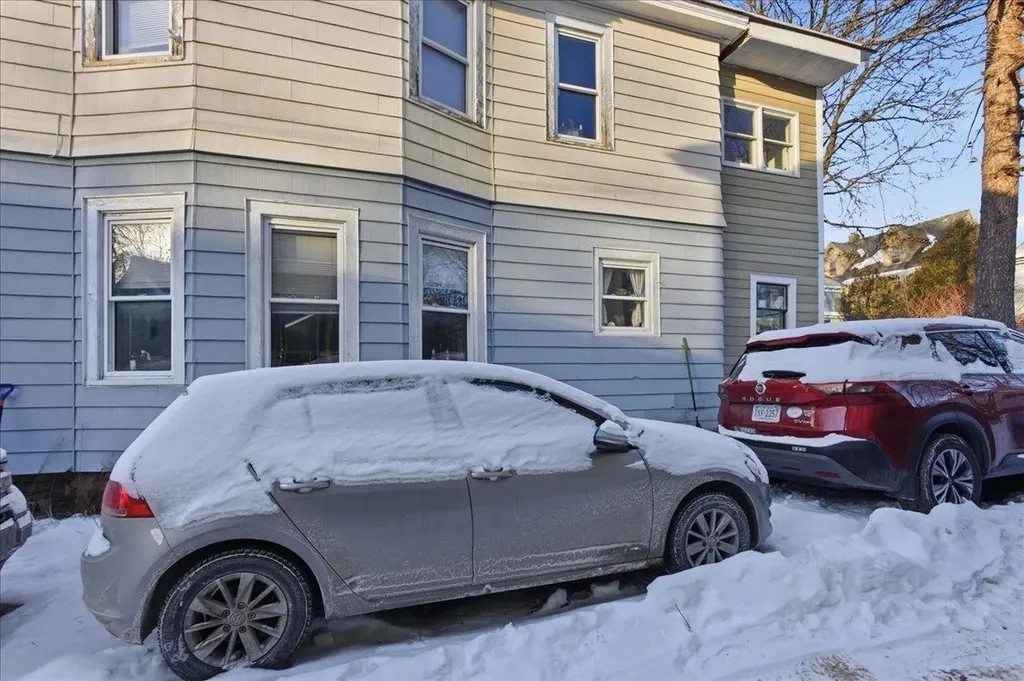 52 Isham Street Burlington VT 05401