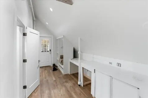 52 Isham Street Burlington VT 05401