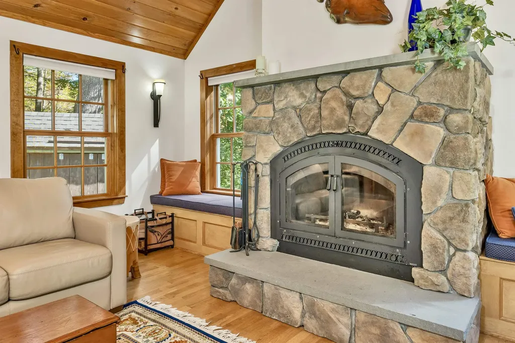 19 Cotton Mountain Road Wolfeboro NH 03894