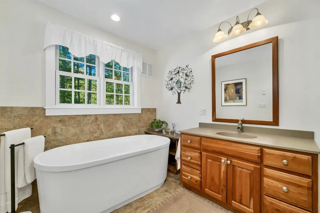 19 Cotton Mountain Road Wolfeboro NH 03894