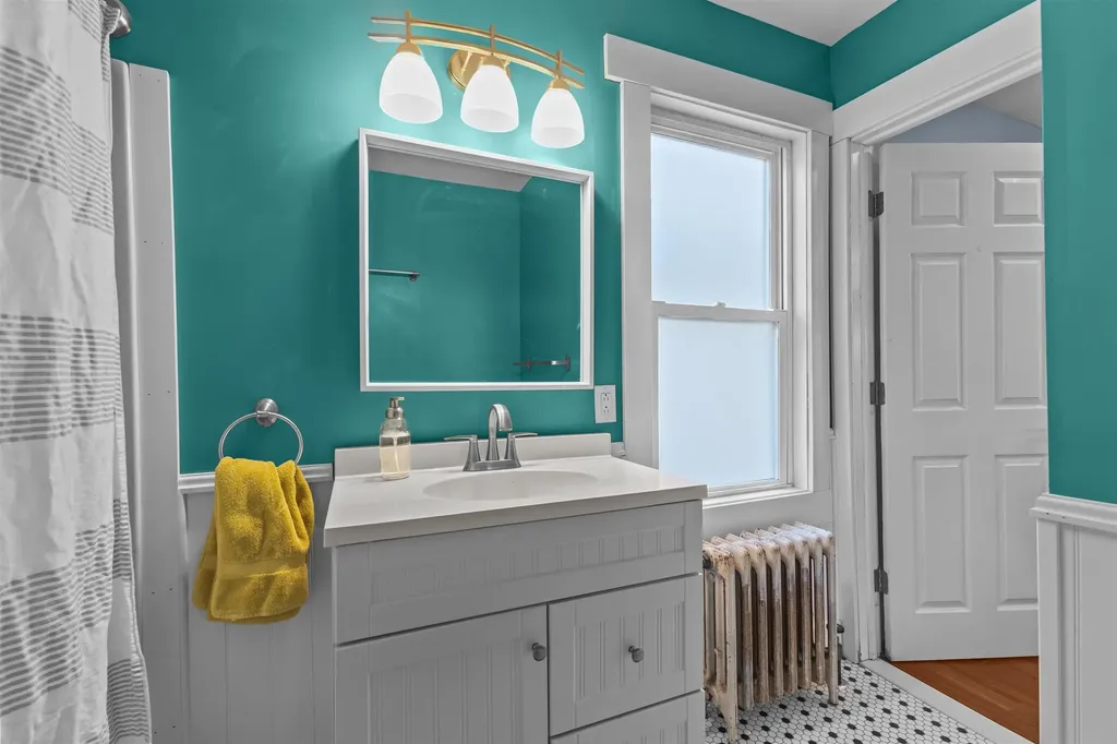 13 Lafountain Street Winooski VT 05404