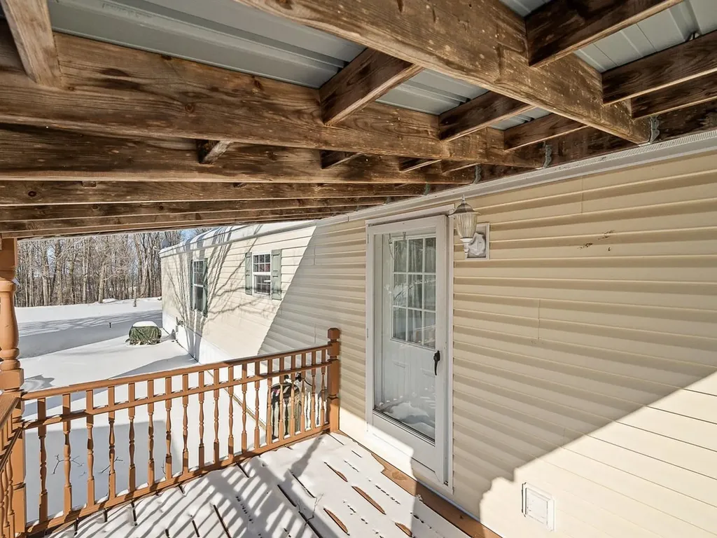 40 High Manor Park Waltham VT 05491