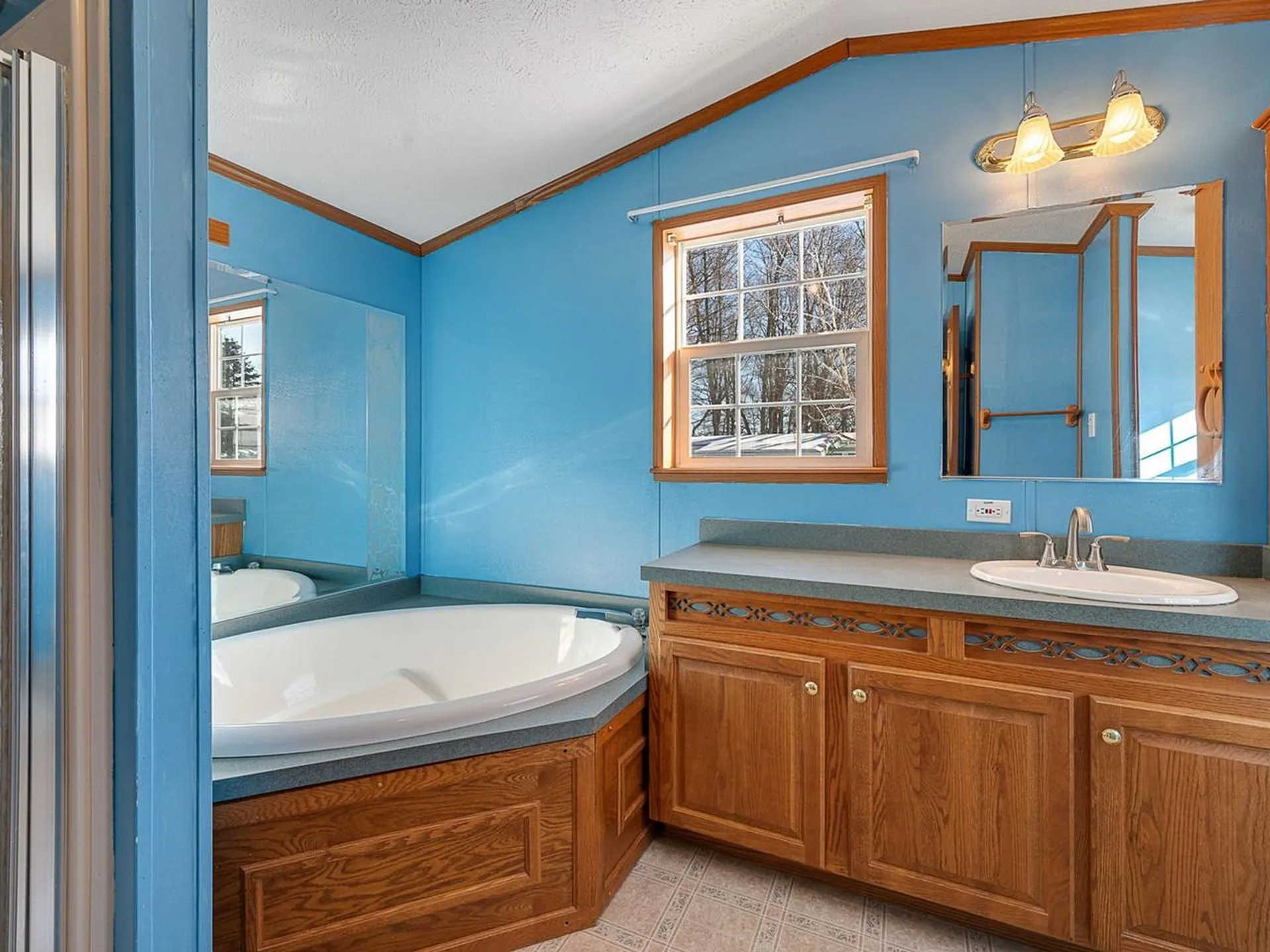 40 High Manor Park Waltham VT 05491