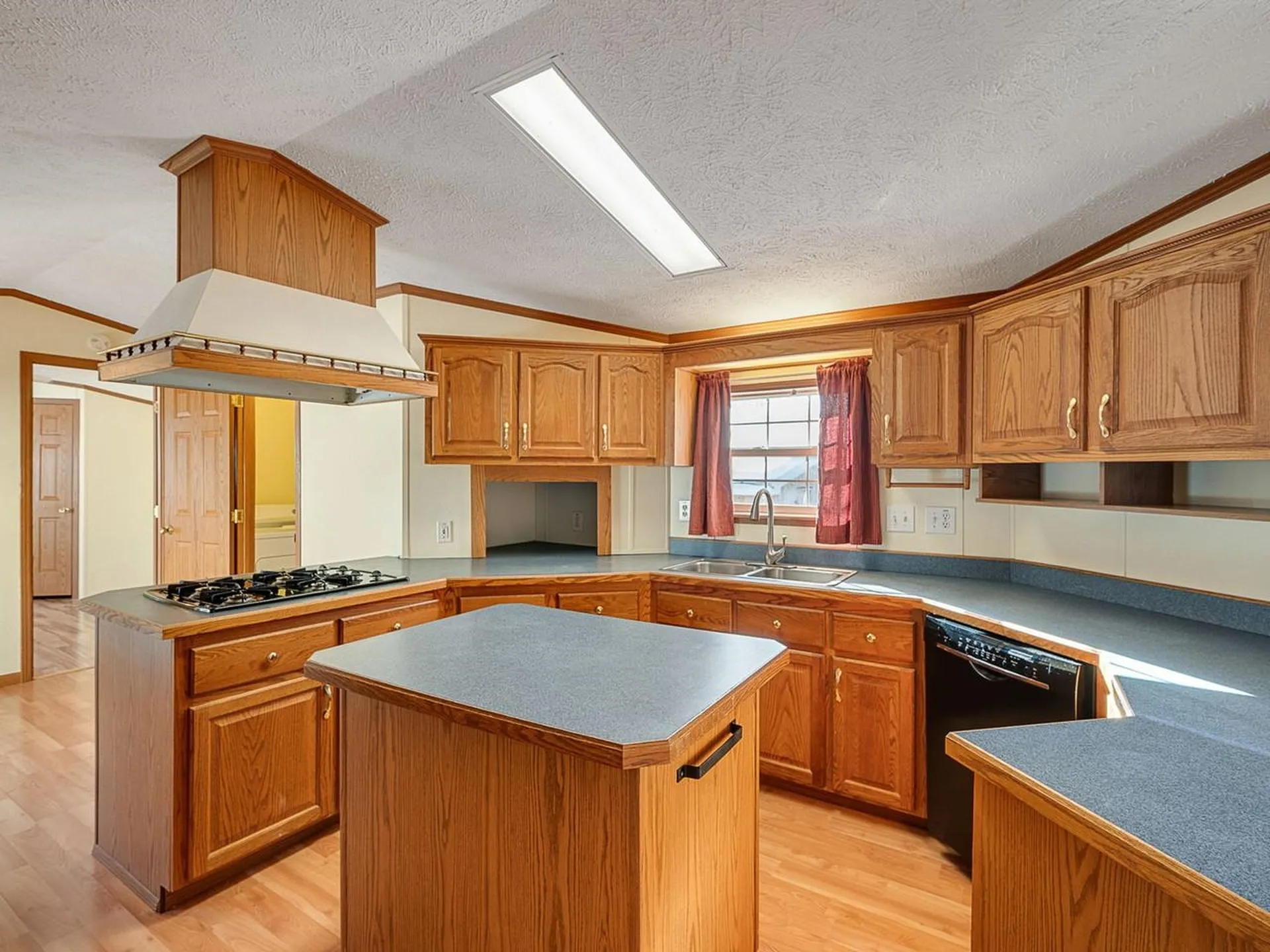 40 High Manor Park Waltham VT 05491