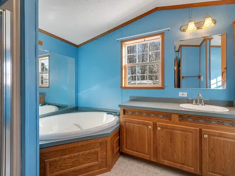 40 High Manor Park Waltham VT 05491