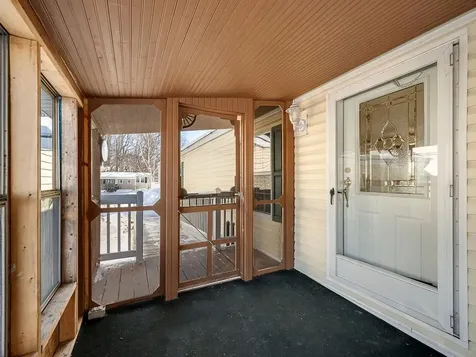 40 High Manor Park Waltham VT 05491